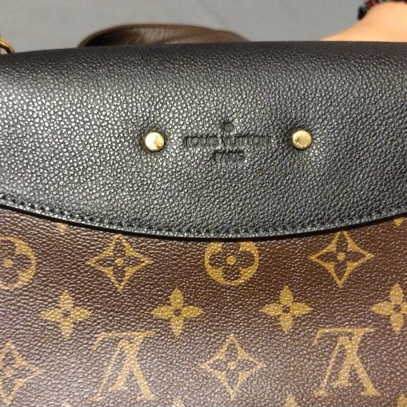 Louis Vuitton crossbody - Picture 9 of 10